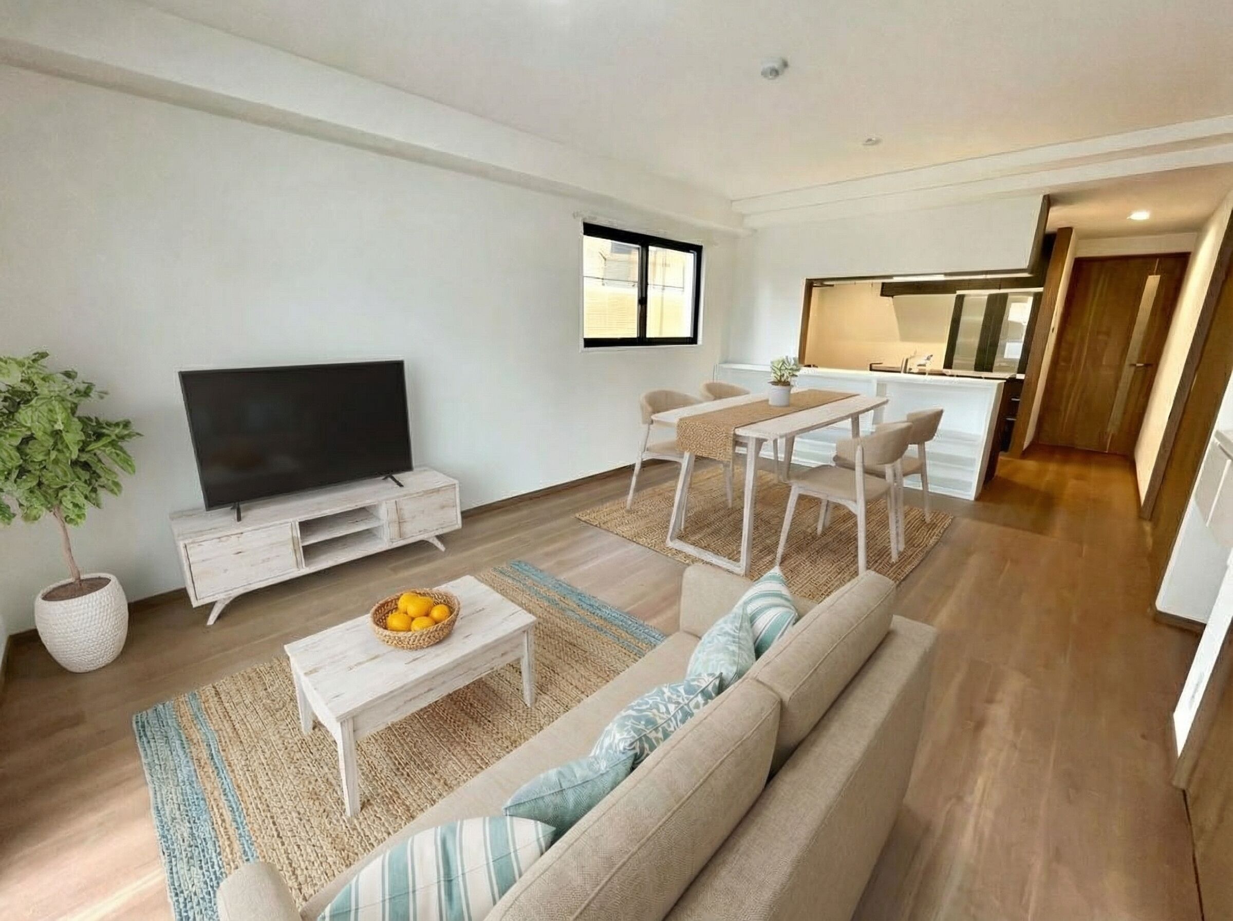 リビングダイニング